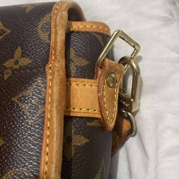Authentic Louis Vuitton Monogram Sologne Bag from 2007 - Picture 11 of 11